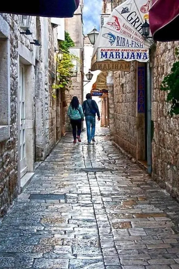 Remarkable 2-Bed Apartment In Okrug Gornji Trogir